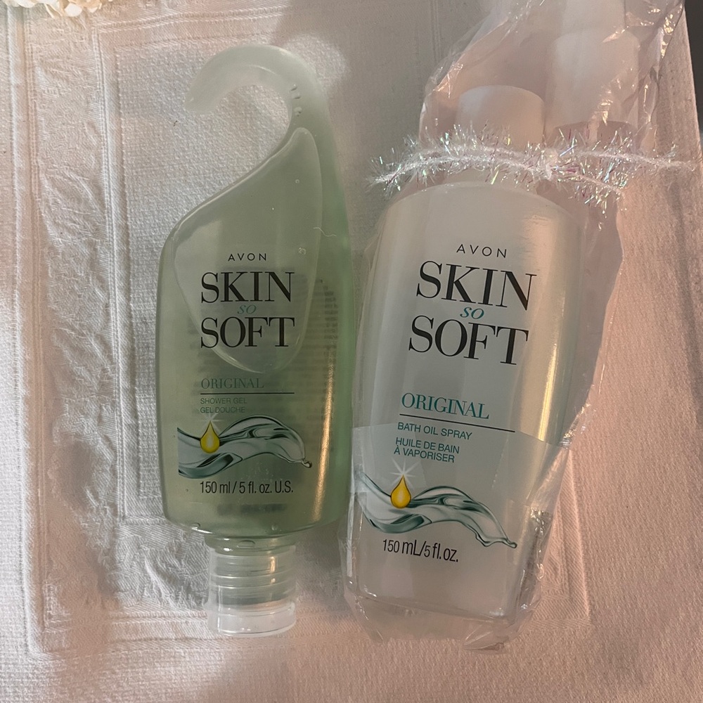 Avon Skin So Soft Original Bath Oil Spray / shower gel set
